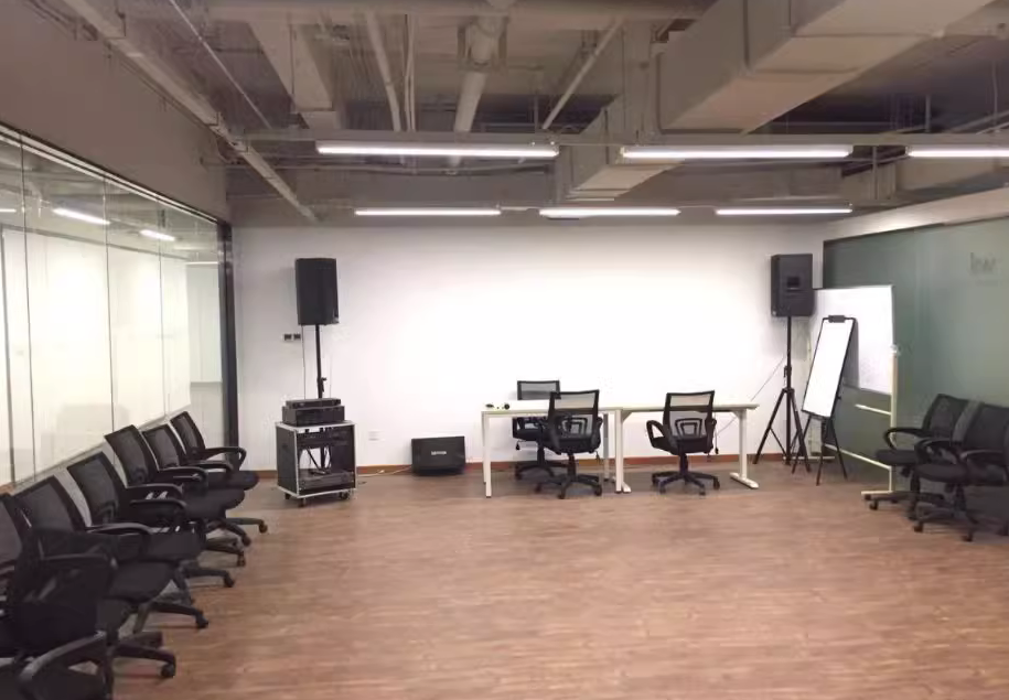 银发大厦