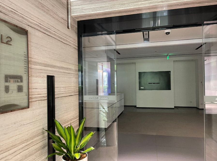 虹桥丽宝广场办公室出租，整层面积3140平米