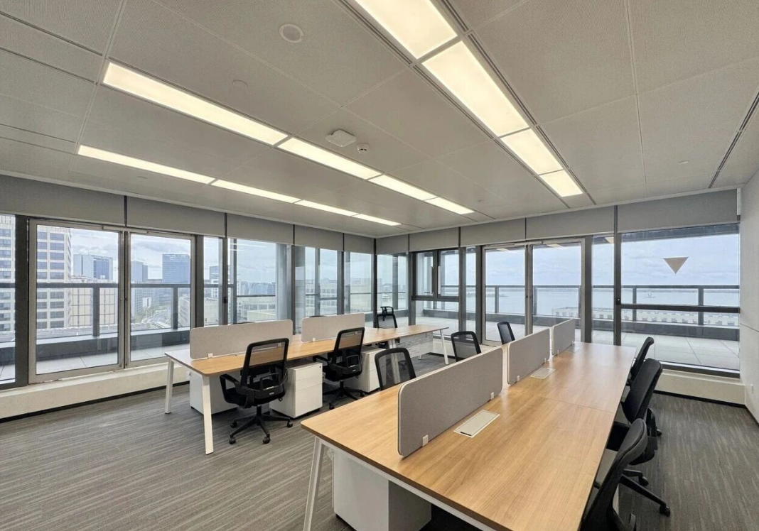 新辰临港中心办公室图