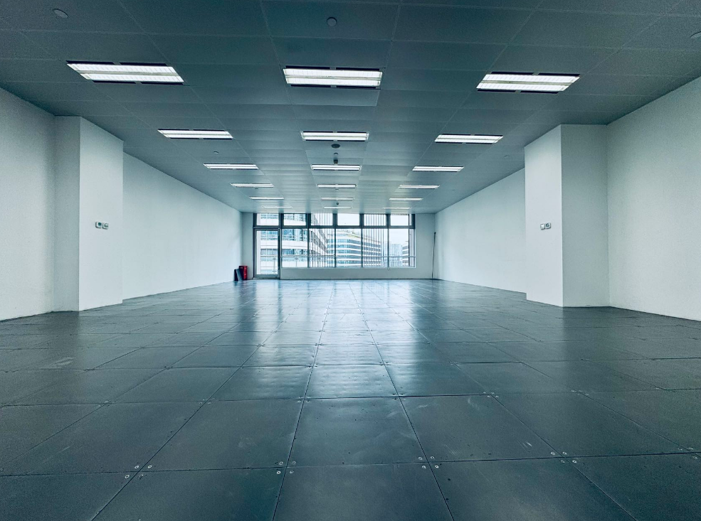 虹桥丽宝广场办公室图