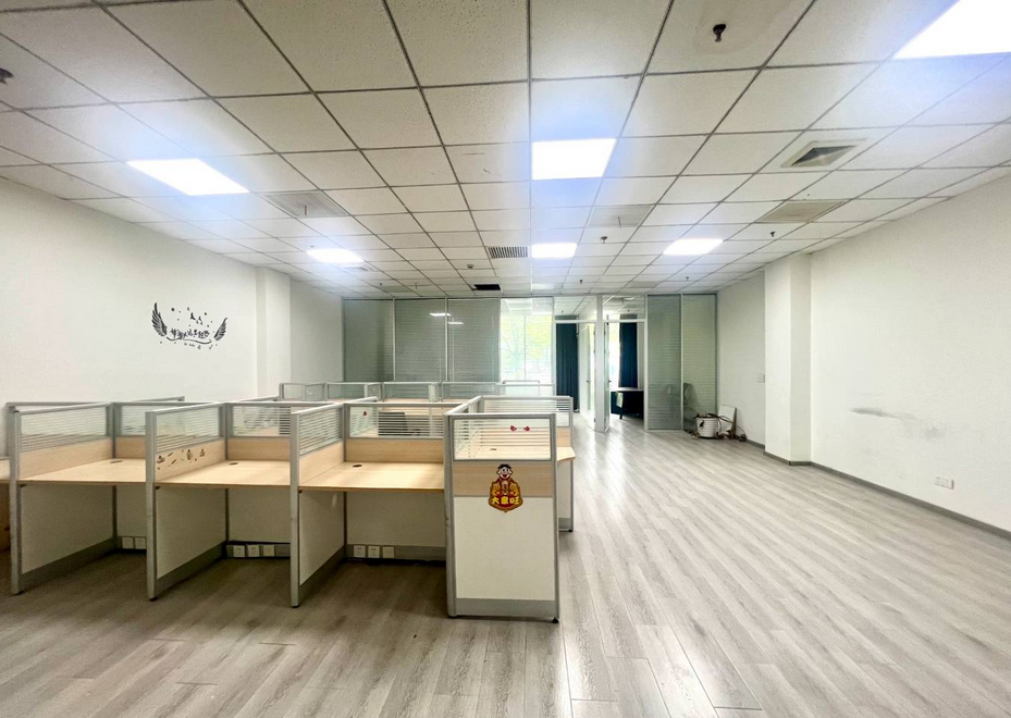 兴城商务广场 205㎡ 精装修