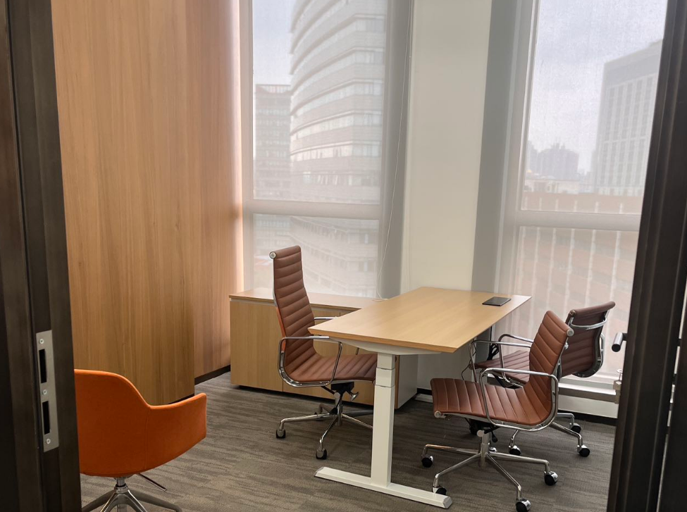 由由世纪广场办公室