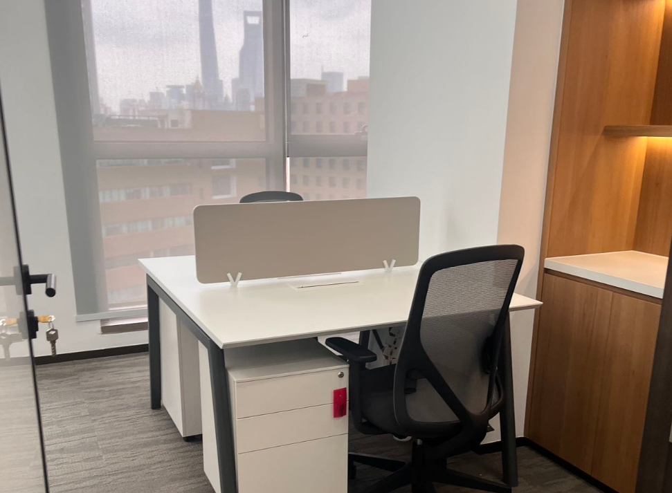 由由世纪广场办公室