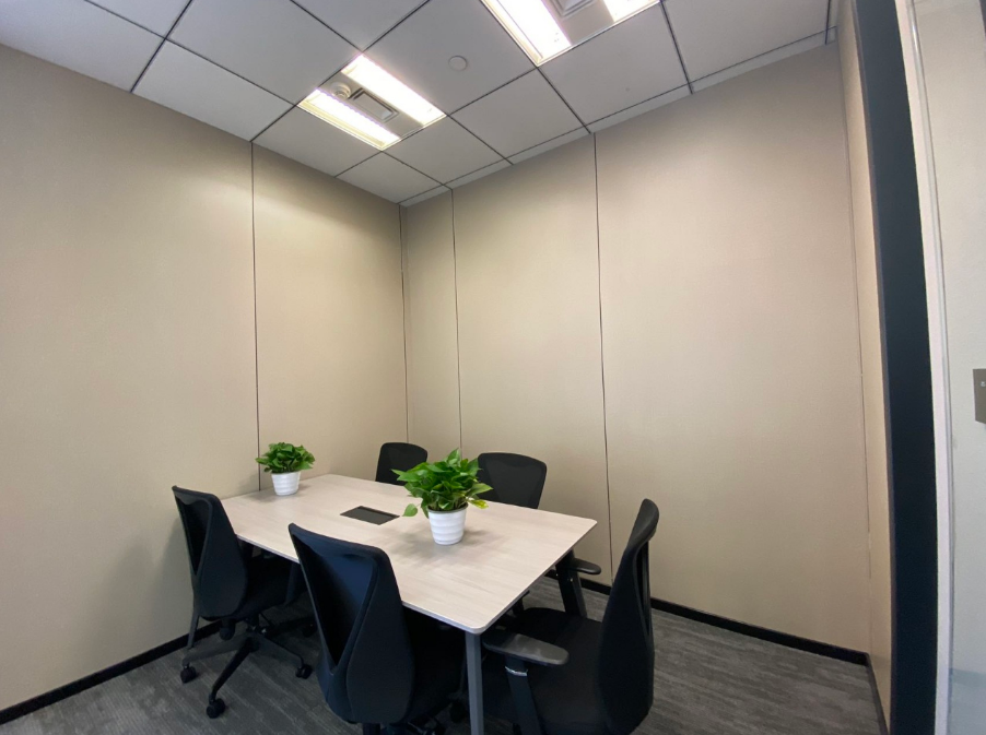 由由世纪广场 由由世纪广场