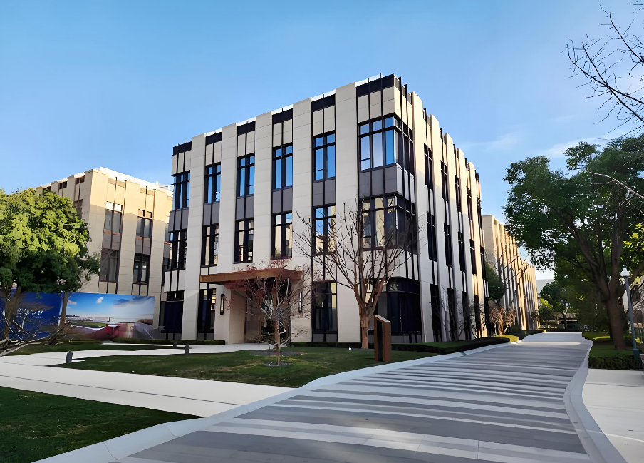 东郊中心 东郊中心