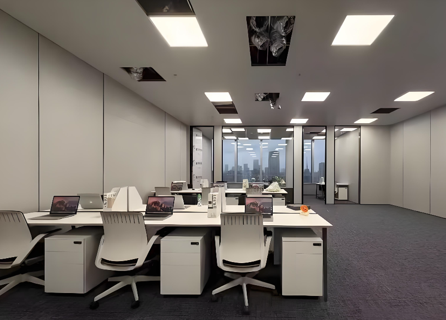 滨港商业中心 滨港商业中心