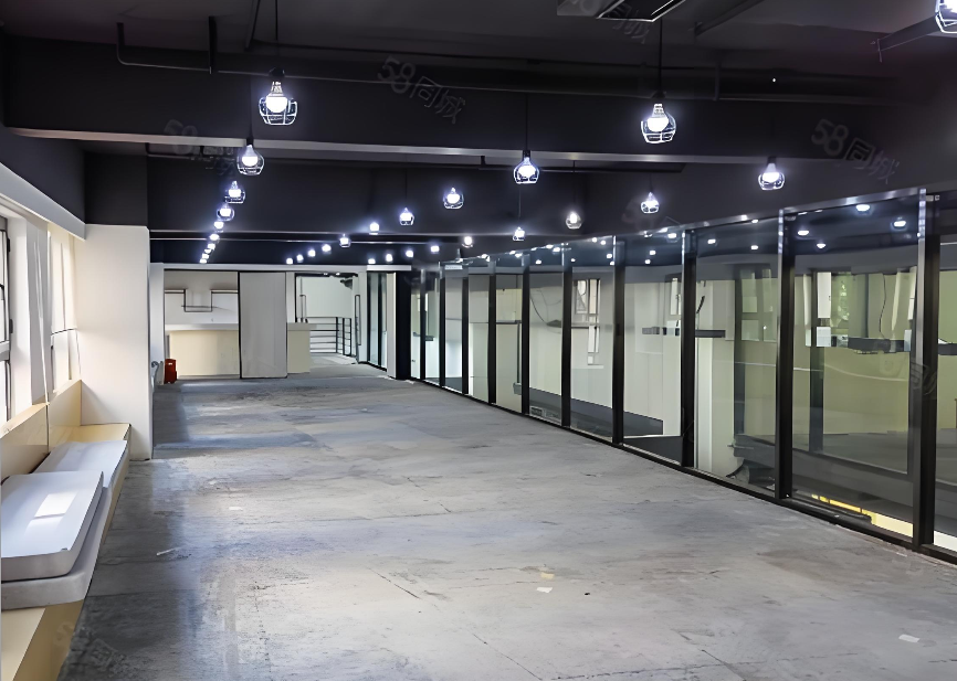 近铁虹桥中心办公室图