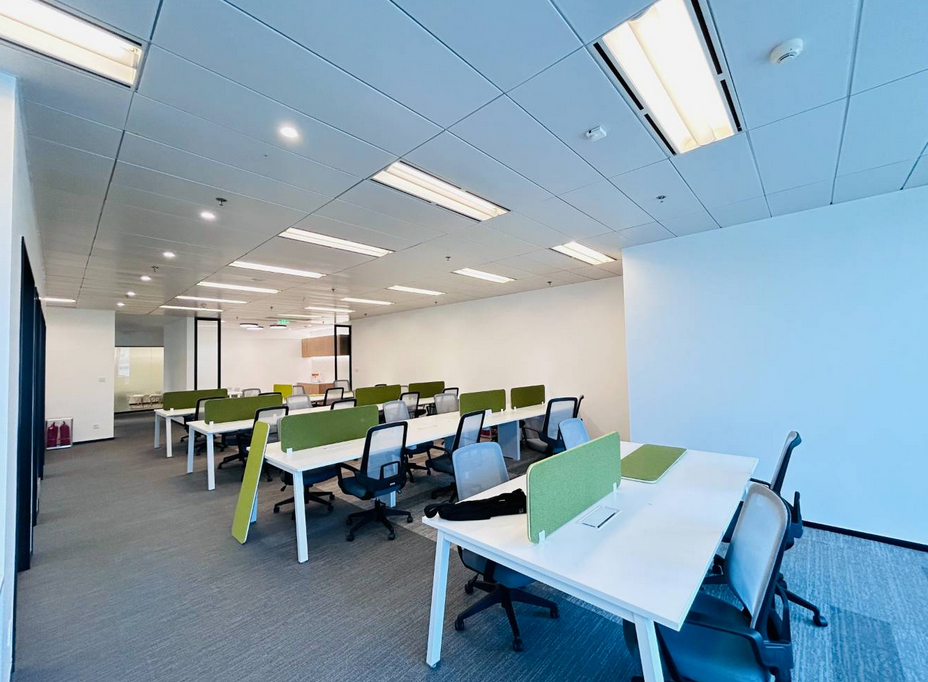 静安嘉里中心办公室图