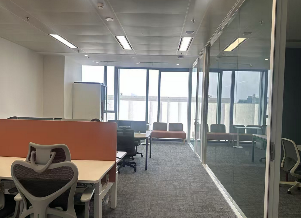 保利浦开金融中心办公室图