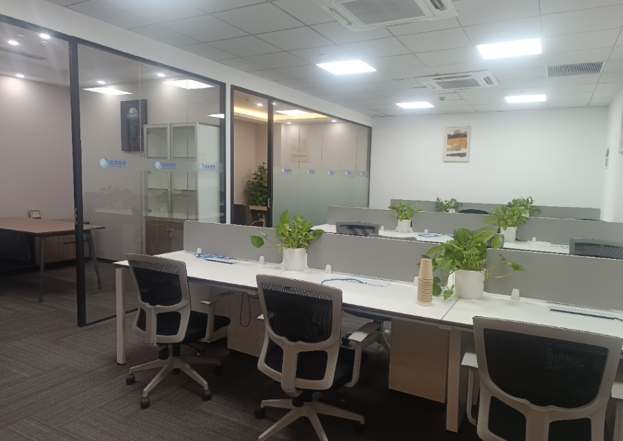 张江微电子港200㎡精装修