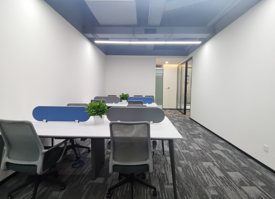 越界锦和尚城办公室图