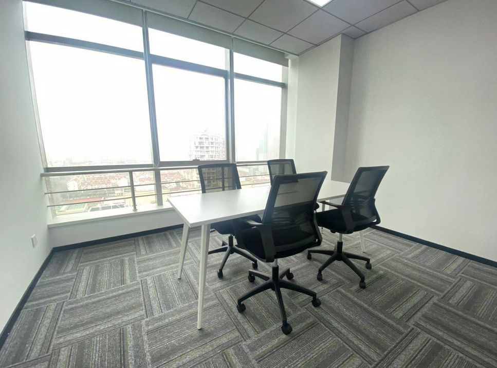 绿地商务大厦办公室图