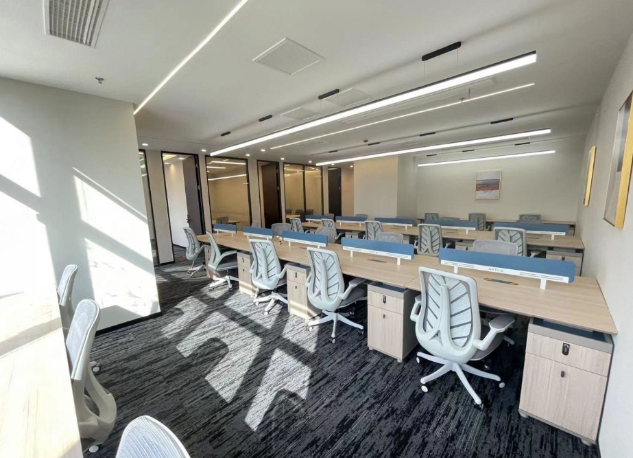 梅龙镇广场办公室图