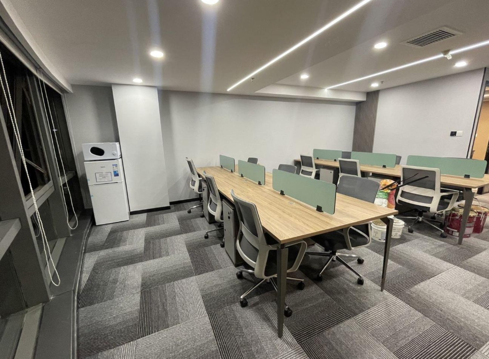 舜元企业发展大厦办公室图