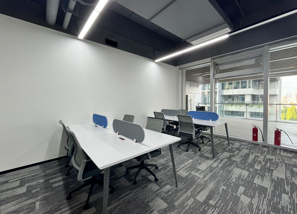 越界锦和尚城办公室图