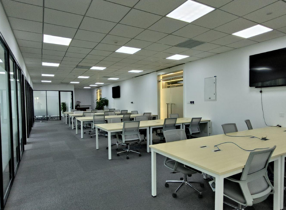 虹桥富力中心办公室图