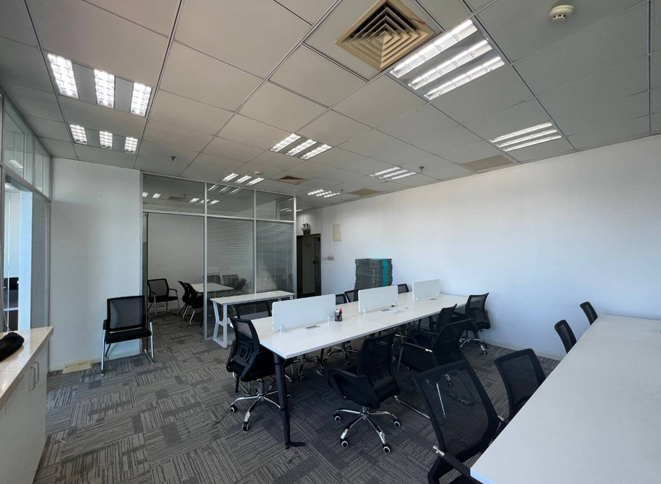 晶采世纪大厦办公室图