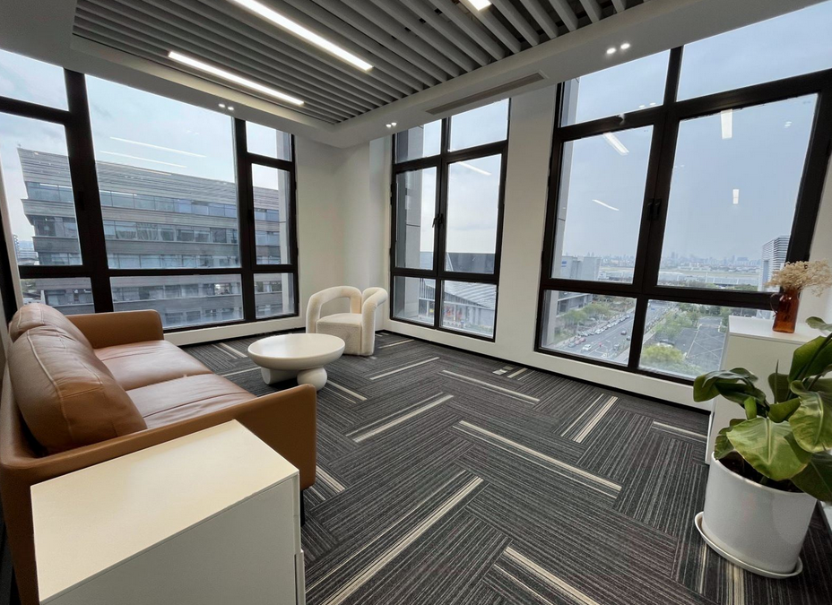 中建企业天地办公室图