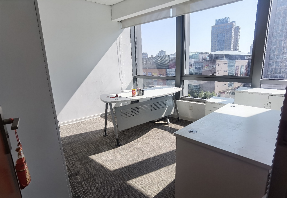 华宏商务中心办公室图 华宏商务中心办公室图