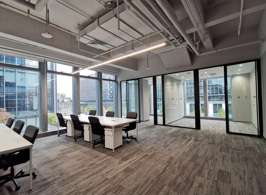 虹桥丽宝广场办公室图