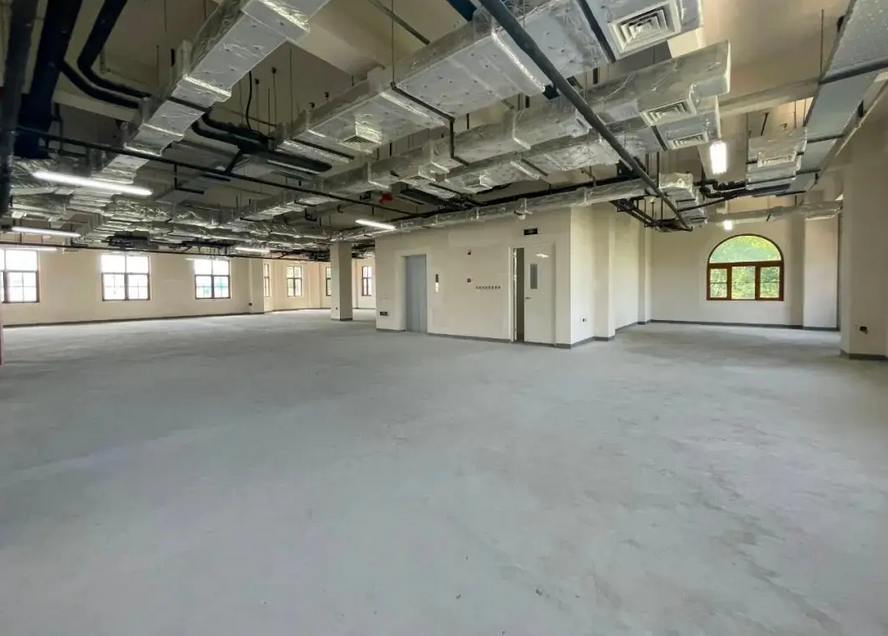 经纬商务官邸办公室图