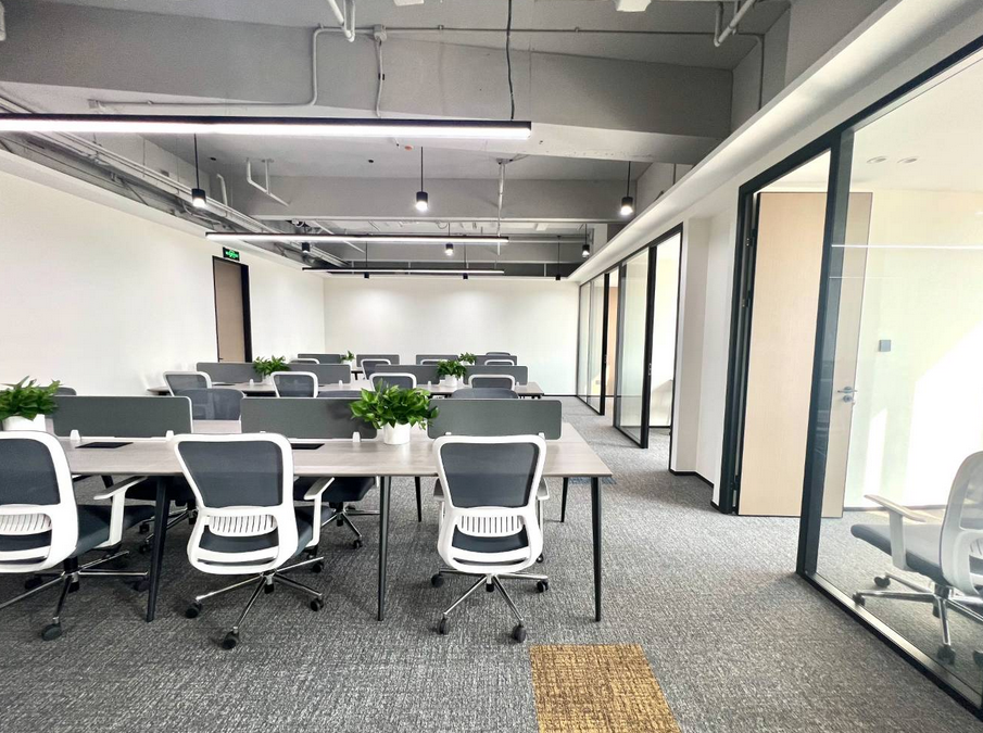 龙湖蓝海引擎科创中心办公室图