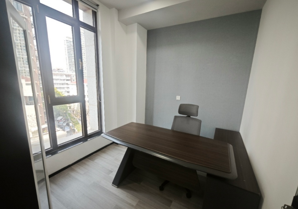 沪港国际大厦(宛轻大楼)