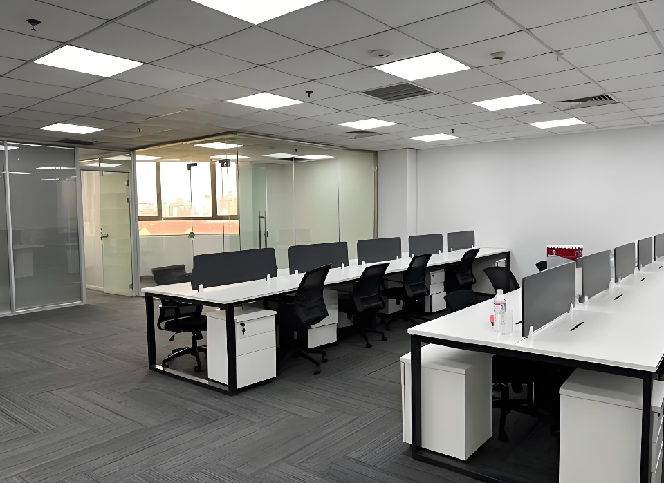 华纳商务中心办公室图