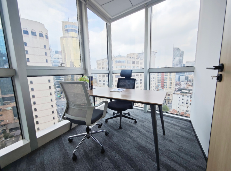 东淮海国际大厦 175㎡ 精装修