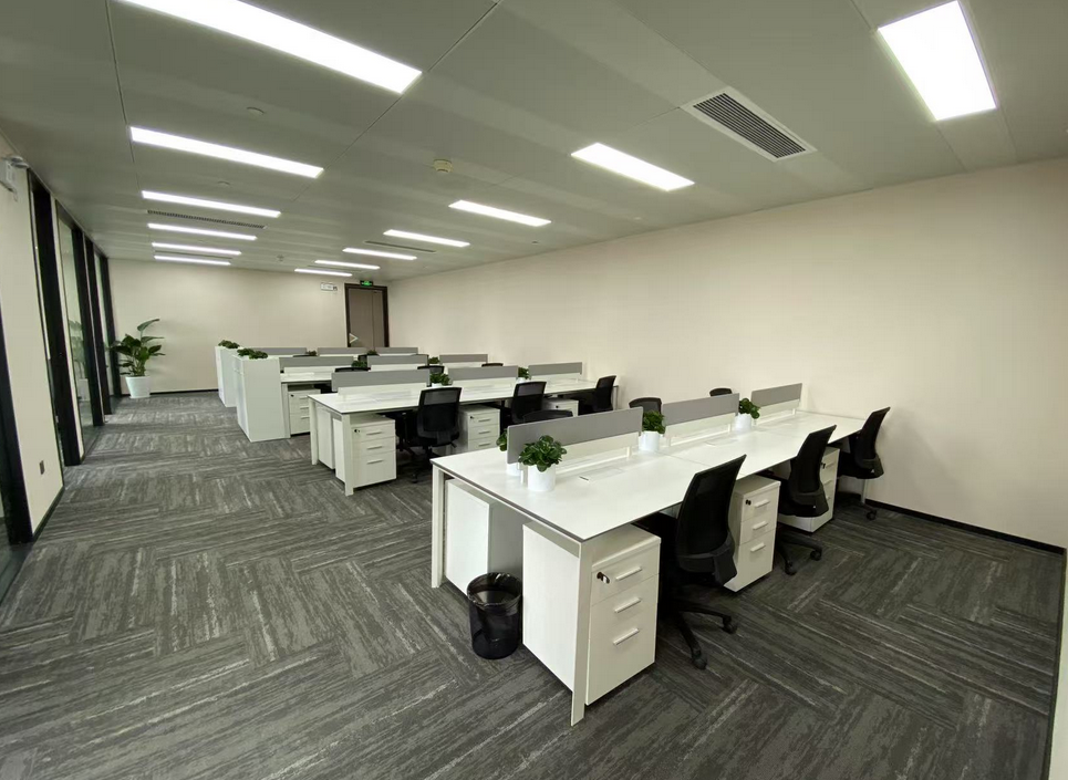 中建大厦办公室图