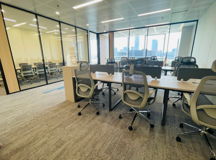 世博耀华商务中心办公室图