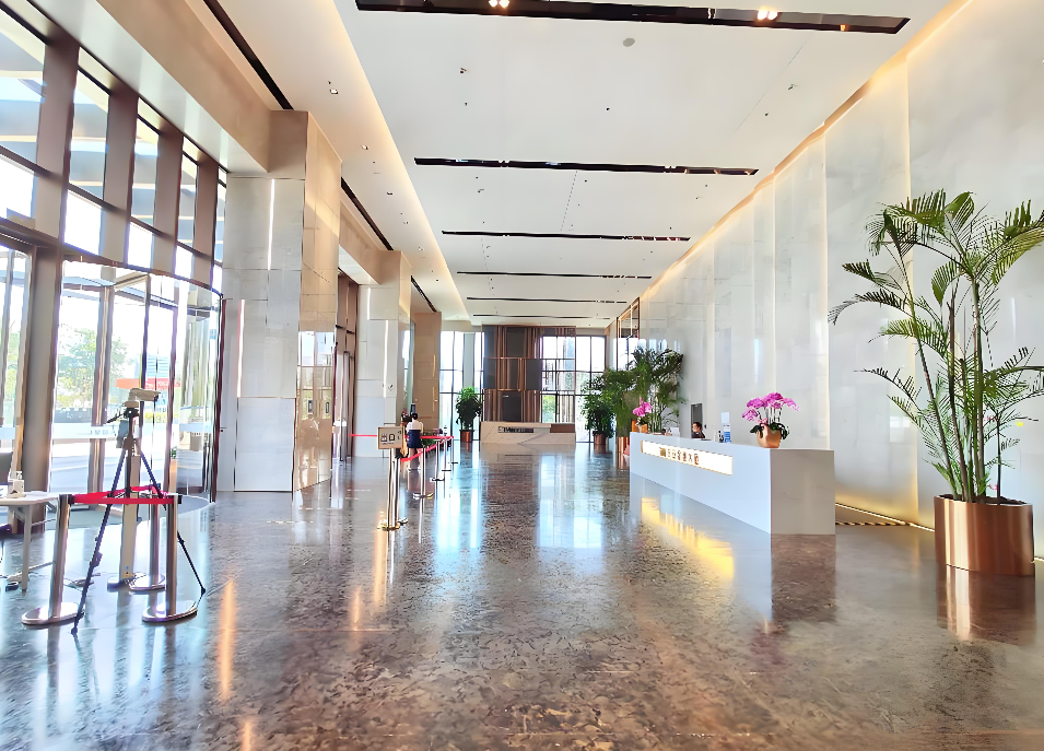 申能金融大厦办公室图