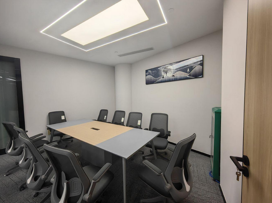 中融碧玉蓝天大厦办公室图