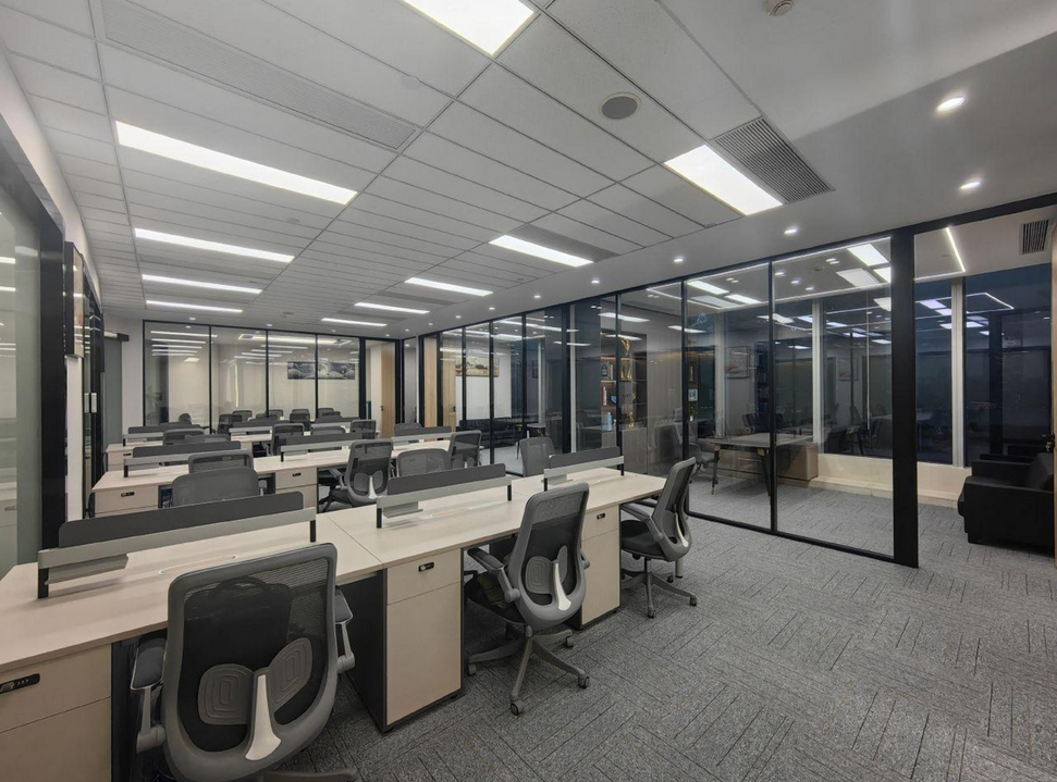 中融碧玉蓝天大厦办公室图