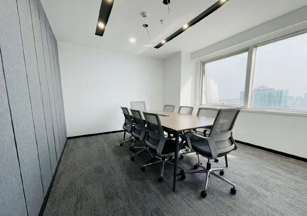 汤臣金融大厦办公室图