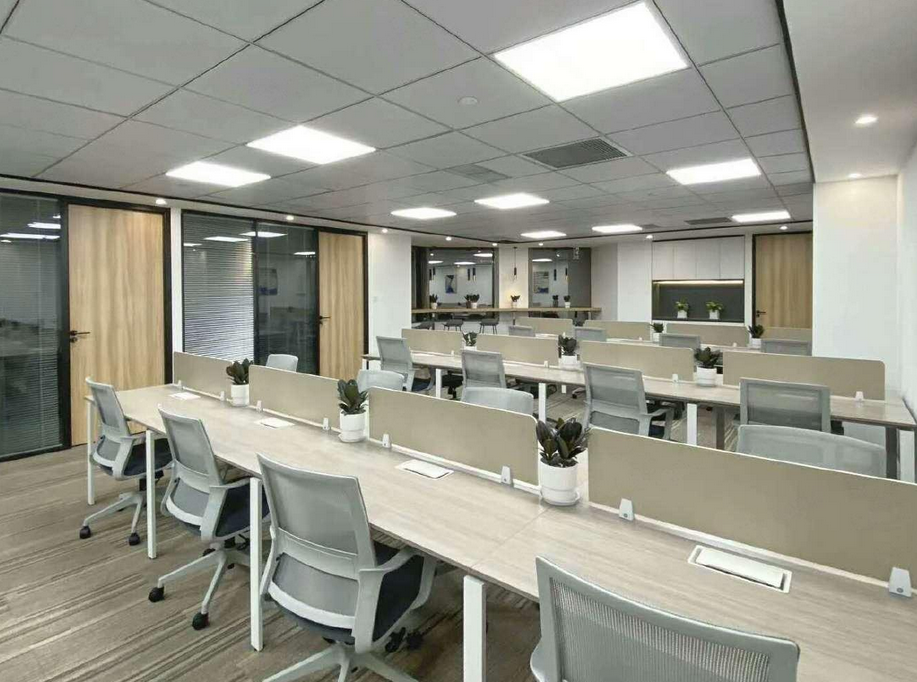 汤臣金融大厦办公室图