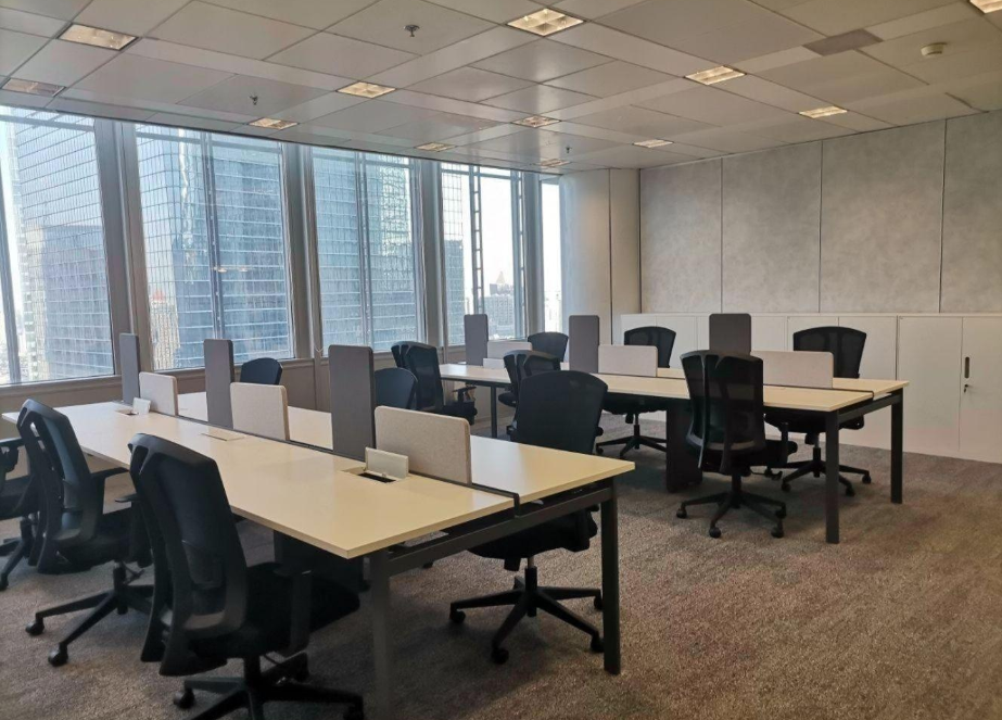 金茂大厦办公室图