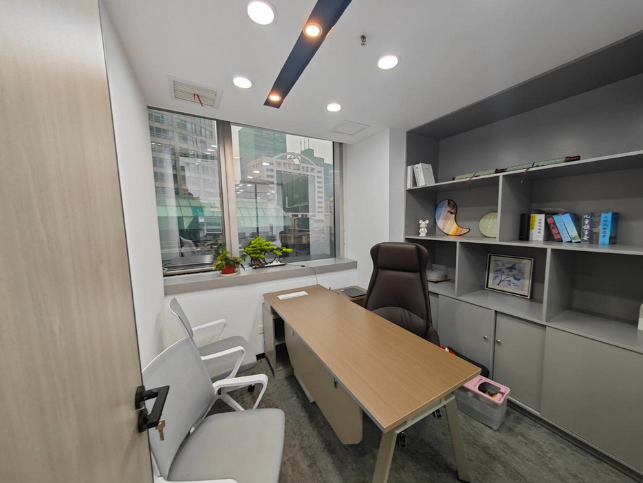 斯米克大厦办公室图