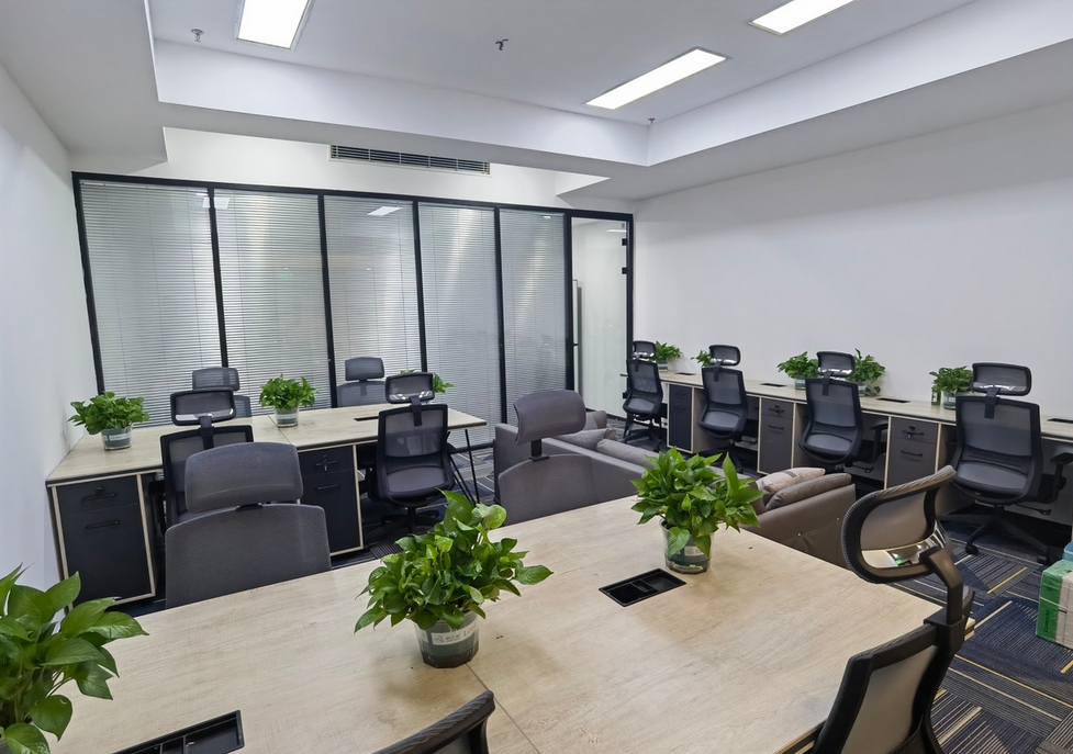 华融大厦办公室图