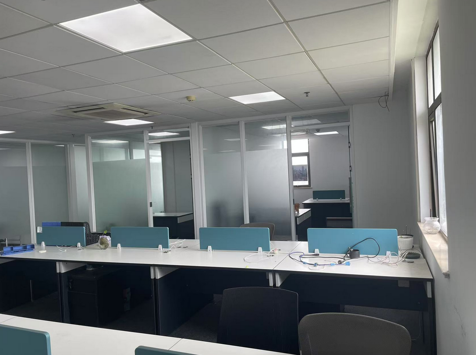 振华企业广场办公室图片