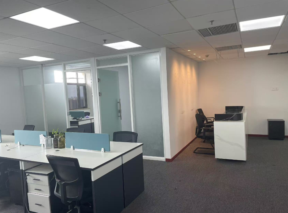 振华企业广场办公室图片