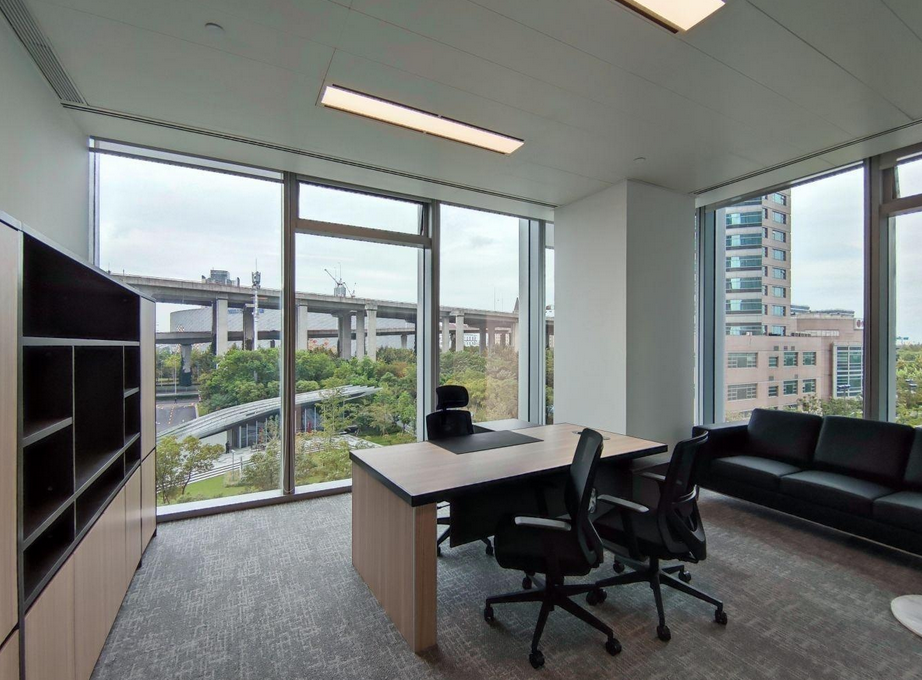 上海国际财富中心办公室图片