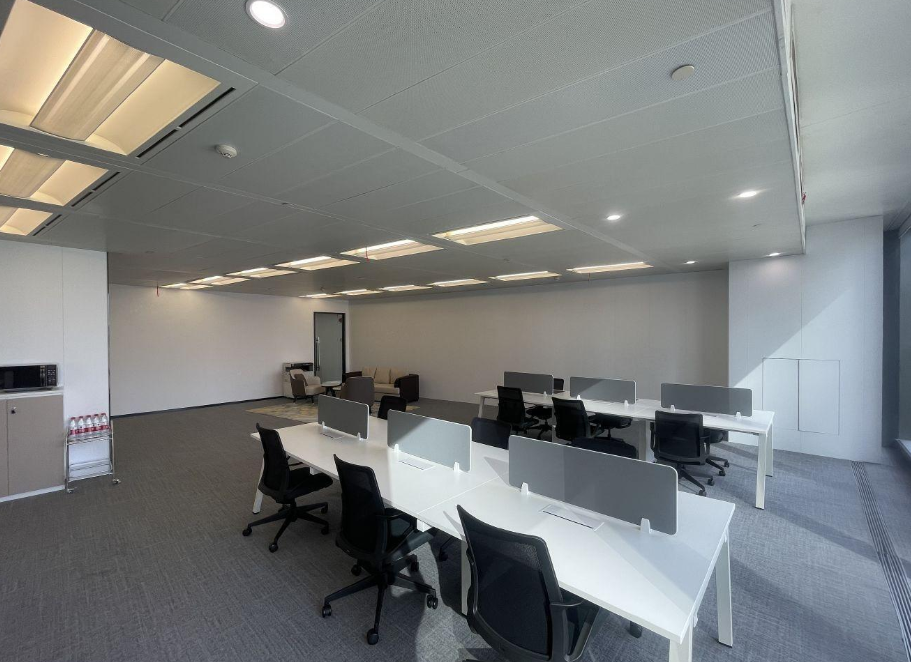 东亚银行金融大厦办公室图片