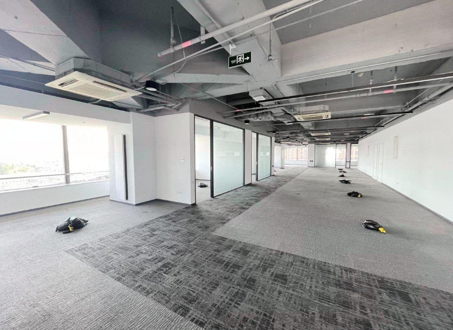 金桥国际商业广场办公室图片 金桥国际商业广场办公室图片