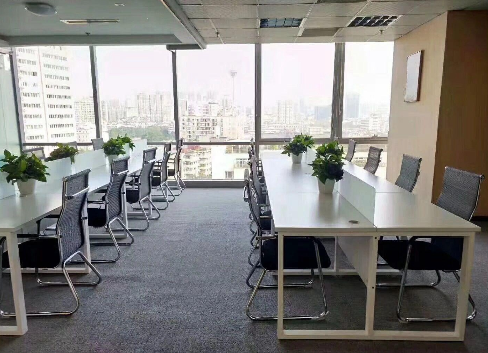 炬芯研发大楼办公室图片