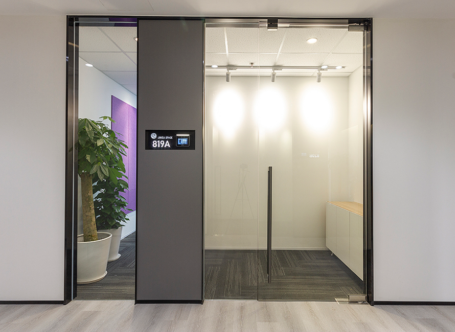 虹梅商务大厦183㎡精装修