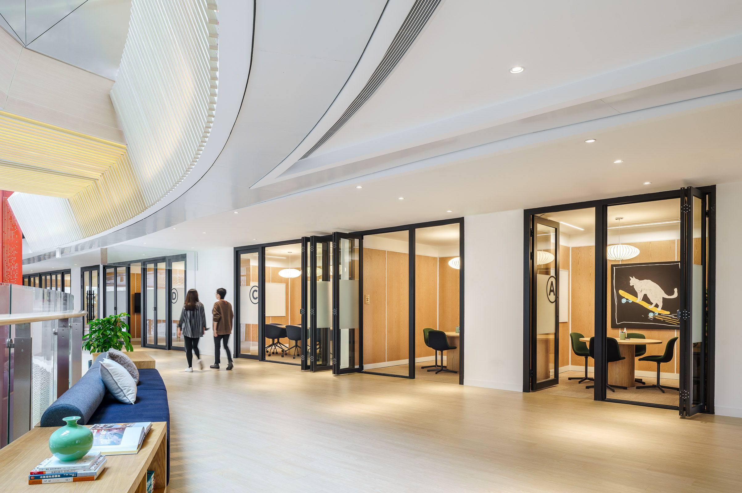 WeWork（上海广场）